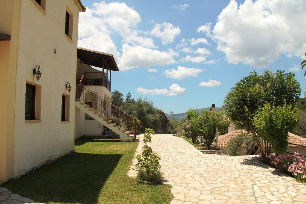 Piges Hotel Глики Экстерьер фото