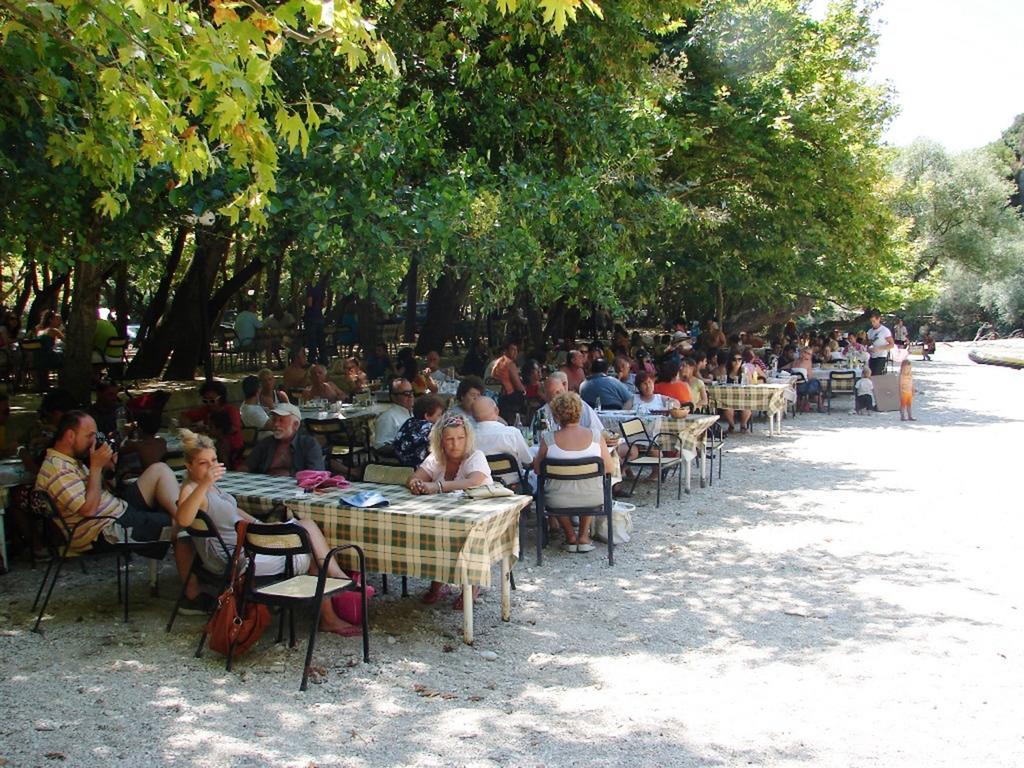 Piges Hotel Глики Экстерьер фото